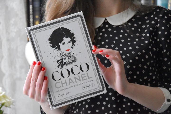 Coco Chanel Special Edition: The Illustrated World of a Fashion Icon  Flip-Thru 