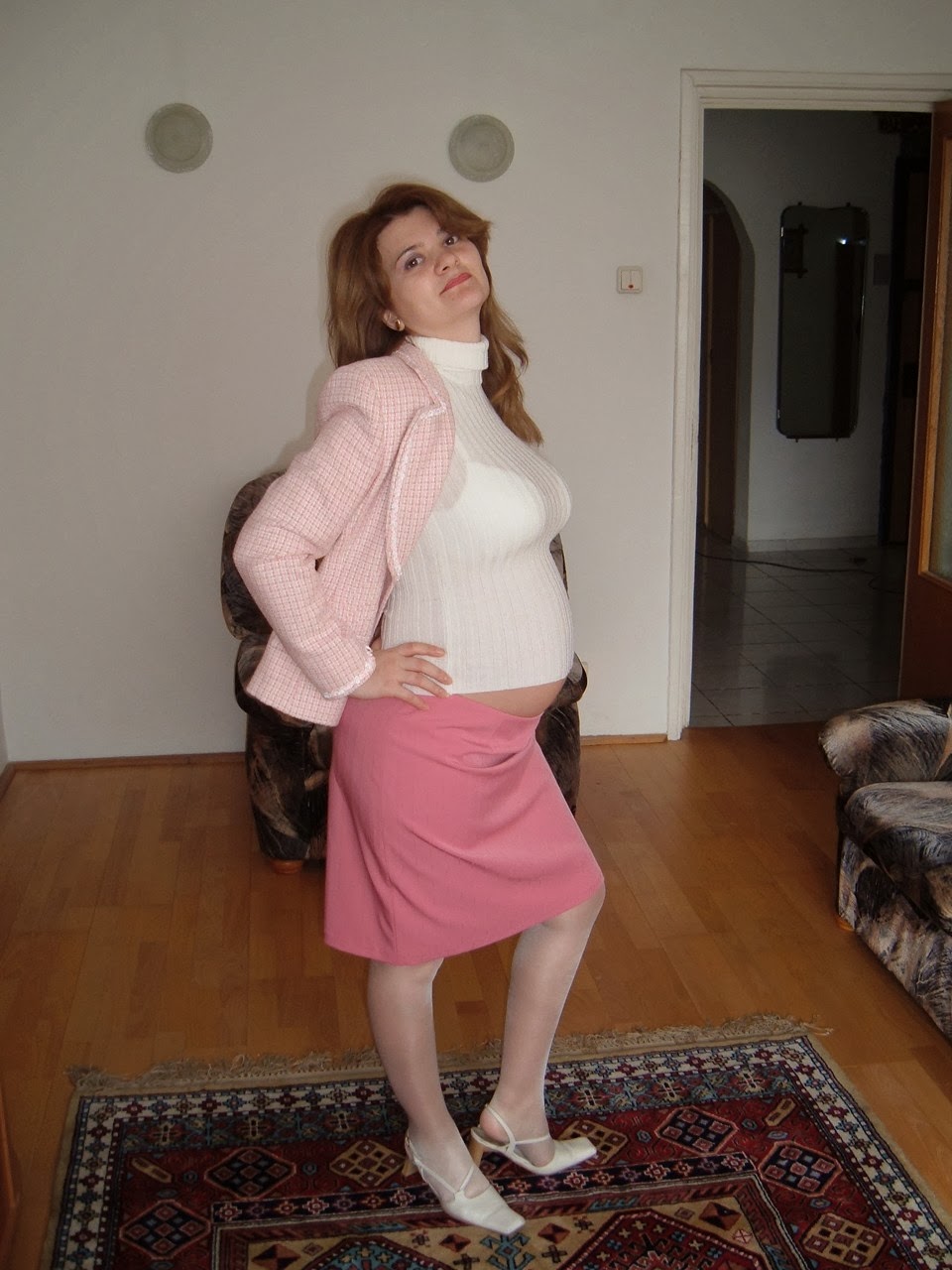 Pregnant milf in pantyhose XXX pictures Pregnant milf in pantyhose