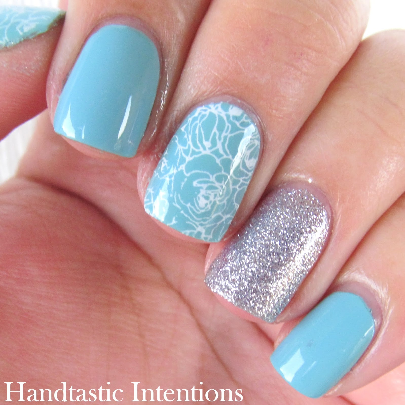 Handtastic Intentions: Nail Art: #31DC2014 Day 21 Inspired by a Color