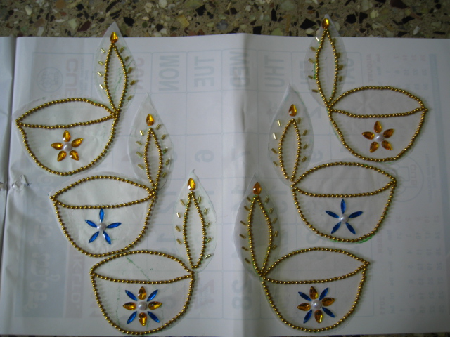 Divz Art World: Kundan Rangoli