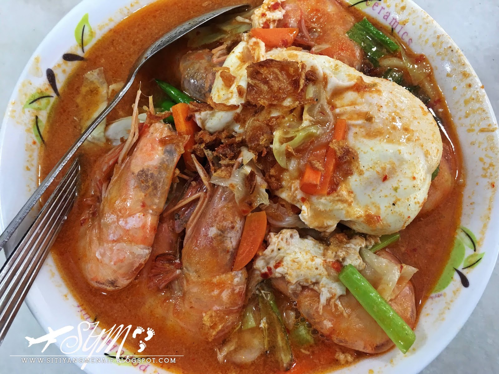 MAKAN MEE UDANG SEDAP DI RESTORAN MEE UDANG NURZETTY CHANGKAT JERING