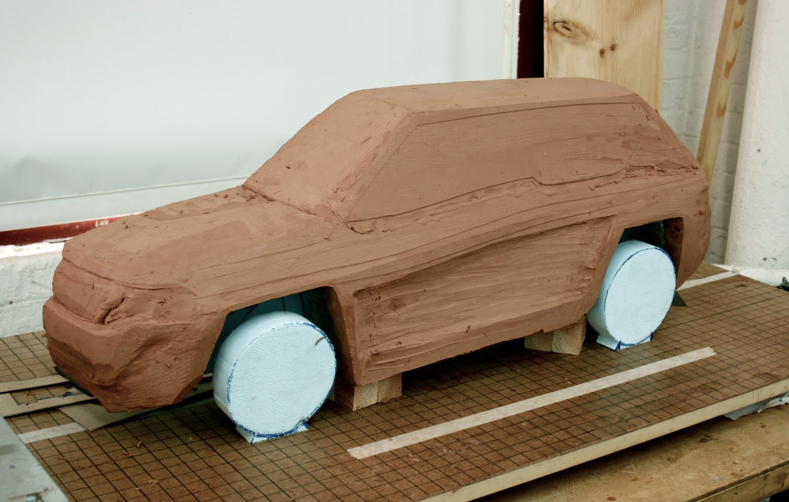 Clay Modeling Automobiles , #7 Kazushi Eto, a master of clay modeling ...