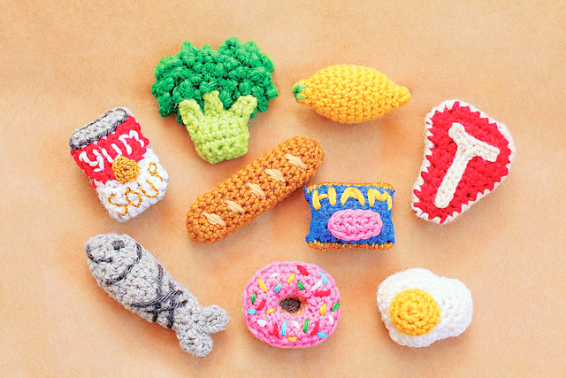 Grocery Fridge Magnets crochet pattern