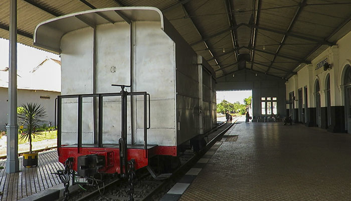 Replika Gerbong Maut di Stasiun Bondowoso