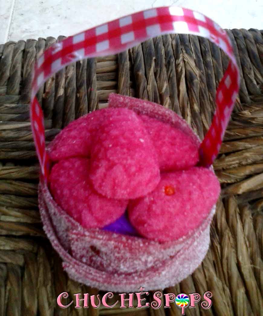 Cesta chuches caperucita fresas Cesta chuches caperucita fresas