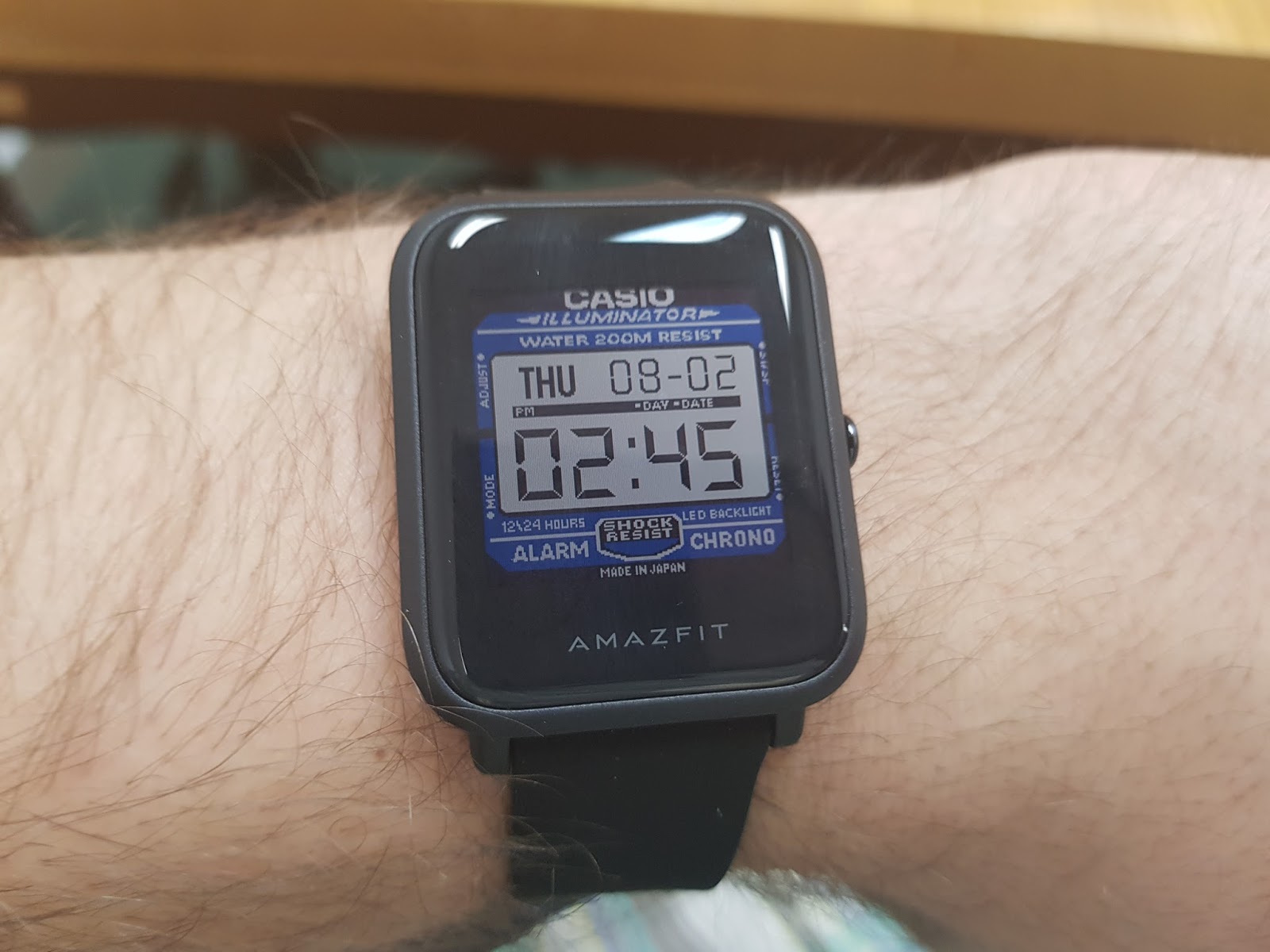 Xiaomi Amazfit BIP smartwatch idealny GwarantujÄ Å¼e zdecydowana wiÄkszoÅÄ os³b kt³re spojrzÄ
na smartwatch na waszym nadgarstku pomyÅli że to hipsterski Casio a nie sprzÄt monitorujÄ
cy puls