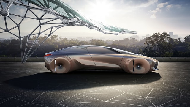 BMW Vision NeXT 100 - car celebration for 100 years to come BMW Vision NeXT 100 - car celebration for 100 years to come