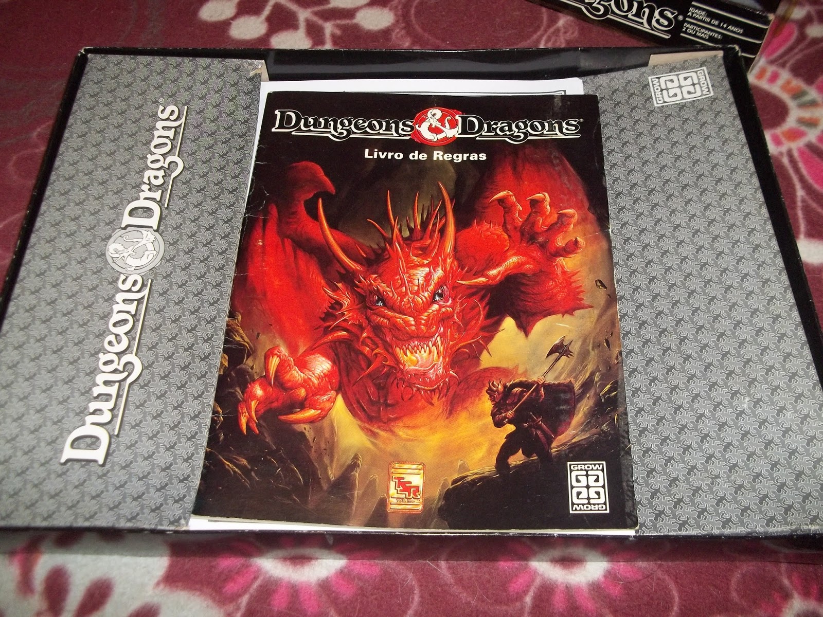 Dungeons & Dragons Grow - Jogo de Tabuleiro RPG