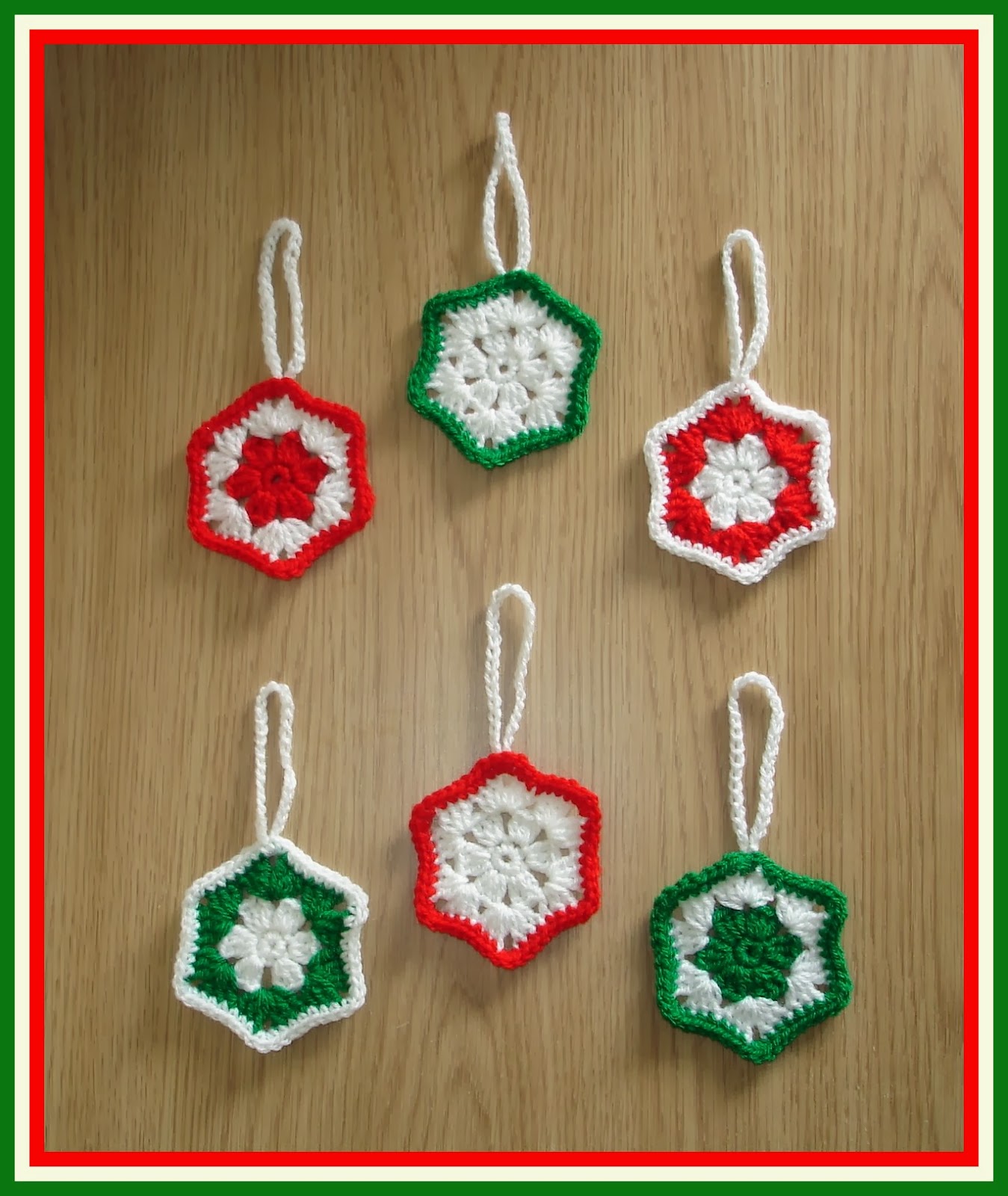 marianna-s-lazy-daisy-days-easy-snowflake-christmas-decoration