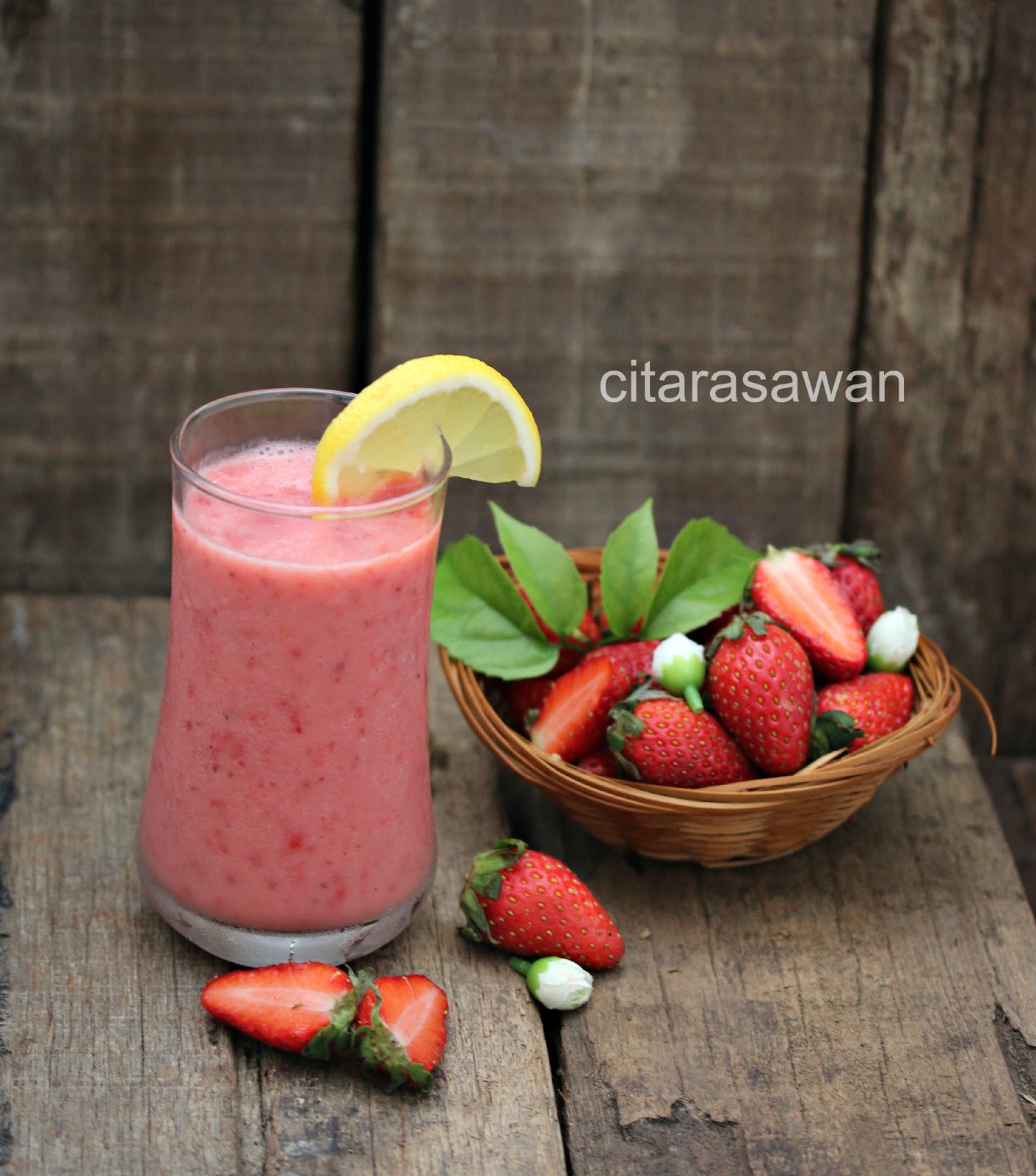 Strawberry Smoothie Resepi Terbaik