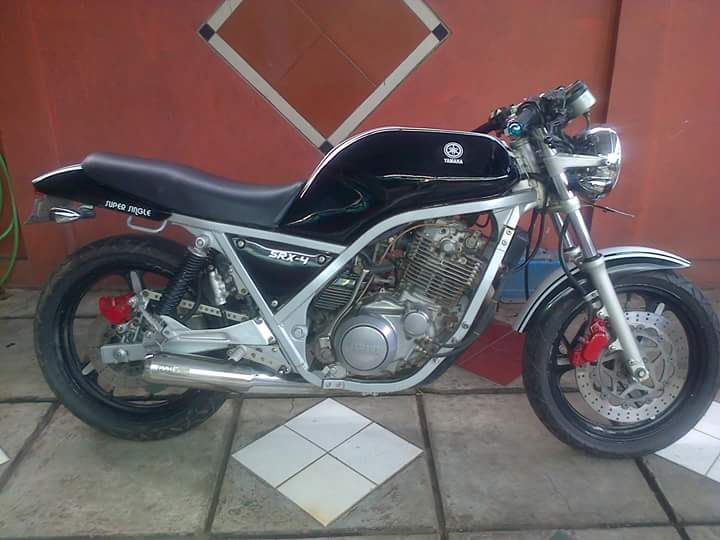 Yamaha SRX 400
