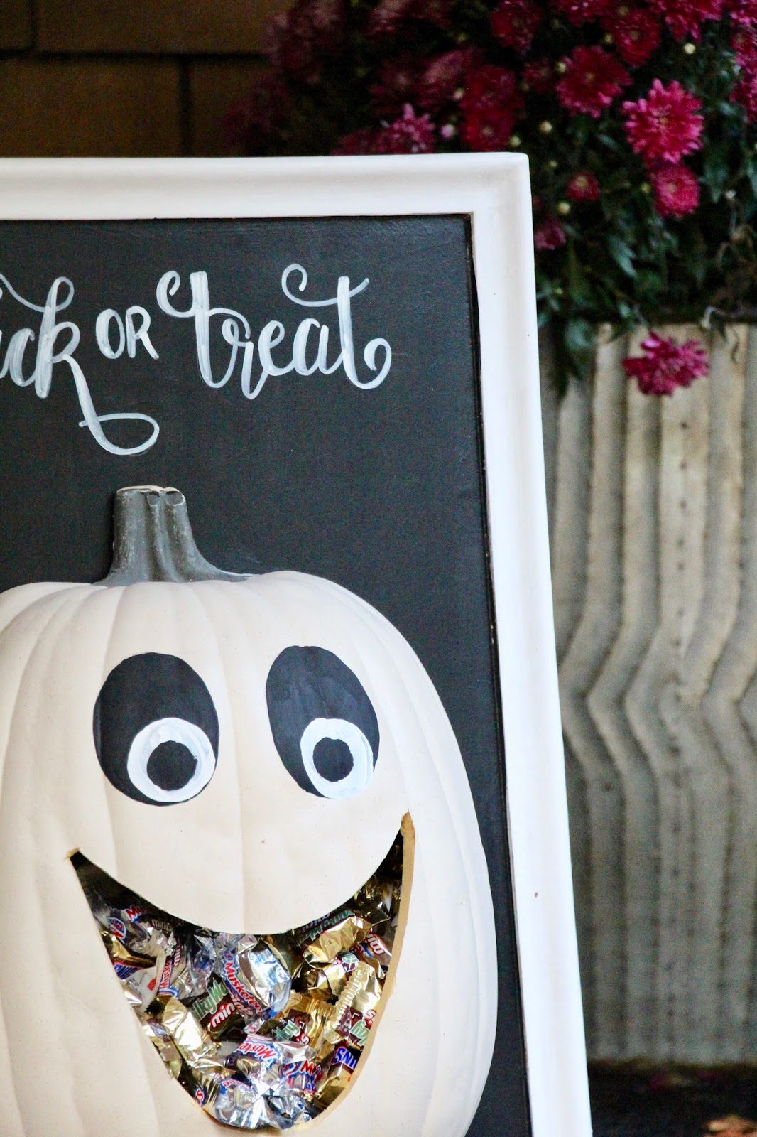 My Sweet Savannah thrifty Thursday Halloween candy holder