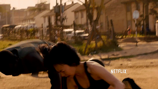 Resultado de imagem para gif luta sense8