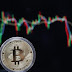 Urșii au rupt tendința: prețul bitcoinului a scăzut sub 9000 de dolari