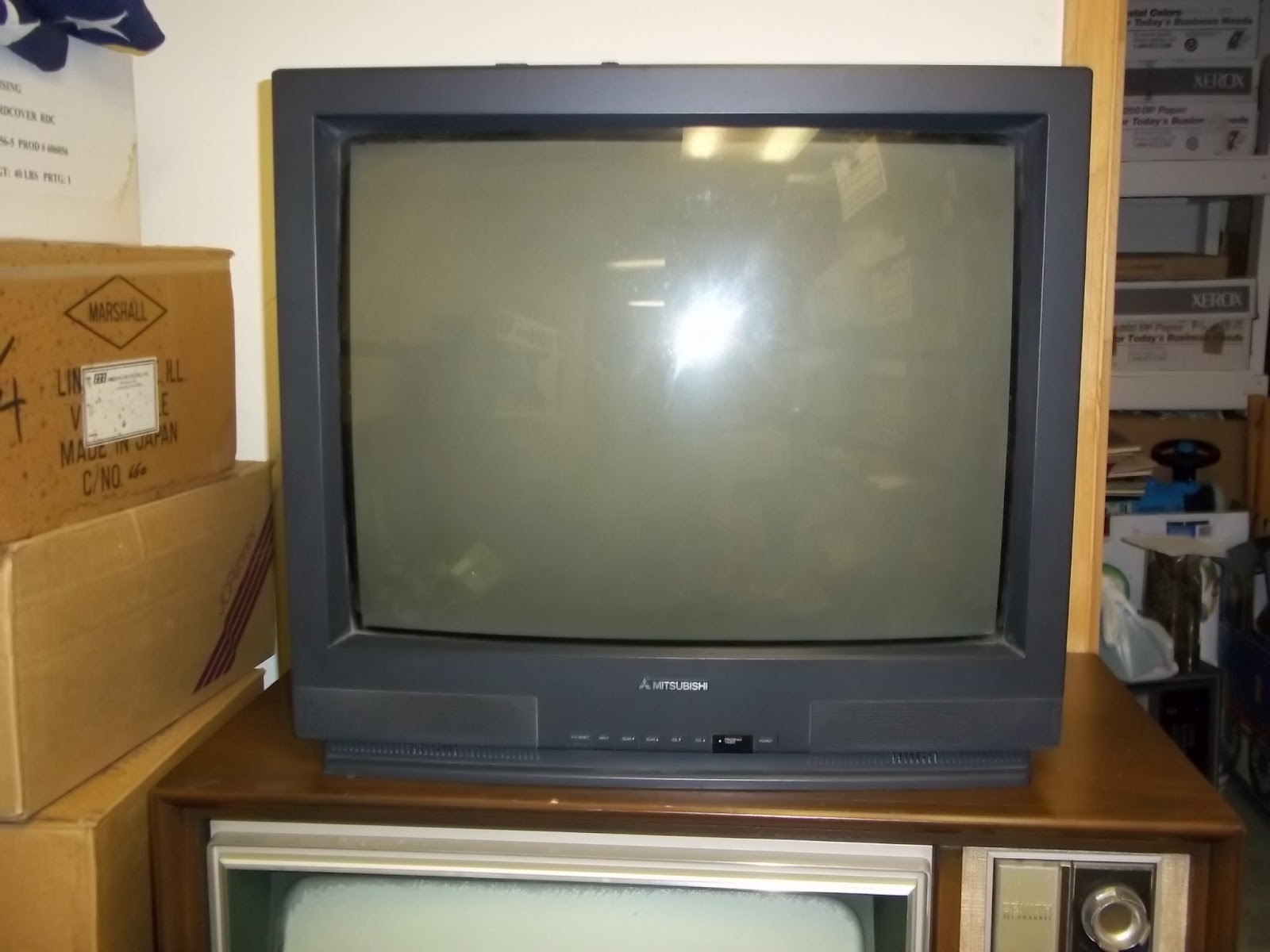 Jemascola's Blogspot 20" Quasar VV2020 and 26" Mitsubishi CS26EX1