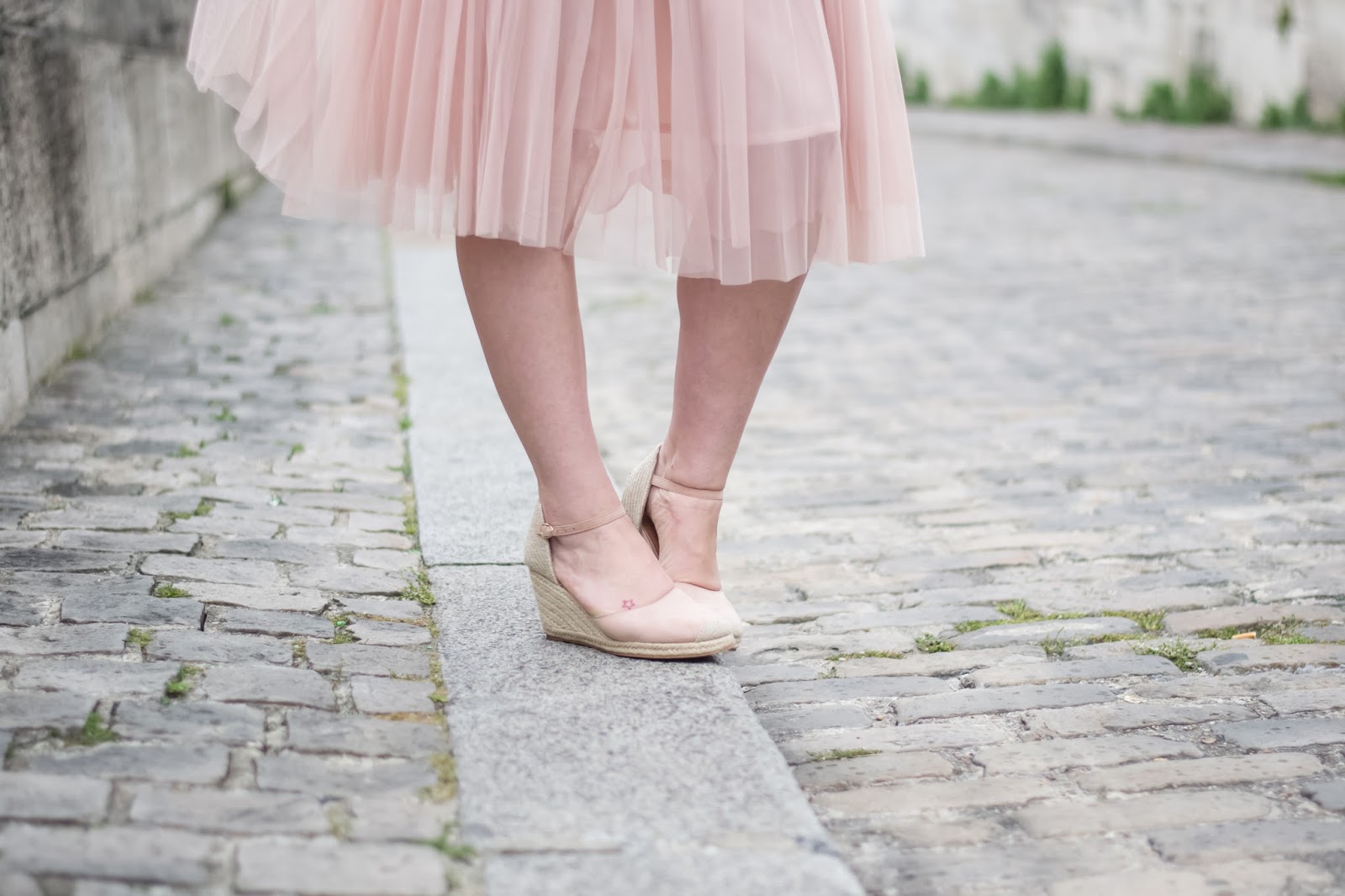 meetmeinparee, paris blogger, fashion, look, style, chic parisian style, spring look, pink tutu skirt