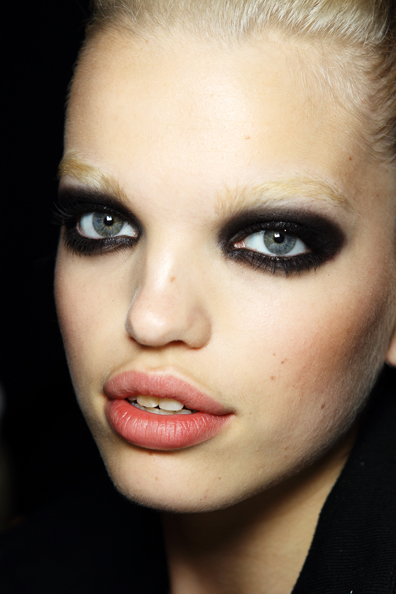 A Little Bit Of Makeup And Beauty: Trends for 2012!