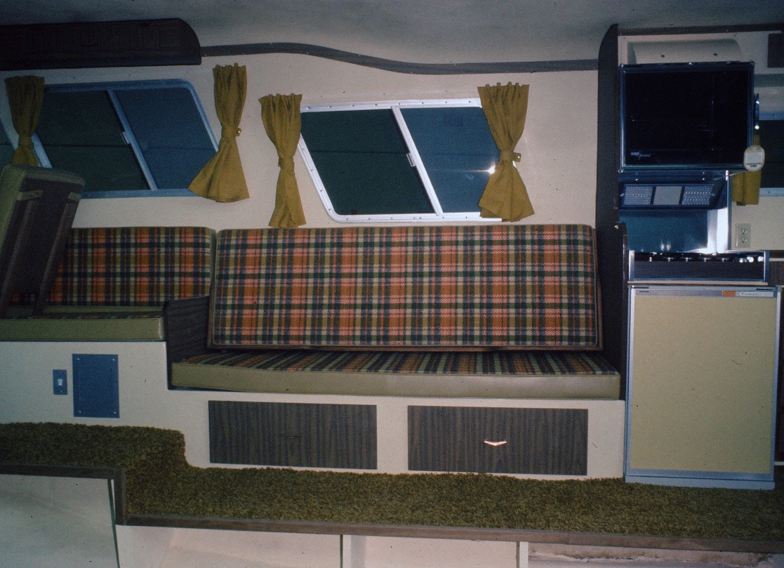 One More Time Around Land N Sea Houseboat Information Compilation