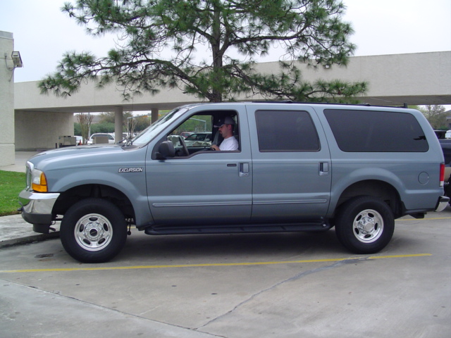 Things I Think I Think: 2000 Ford Excursion XLT 4X4 V10