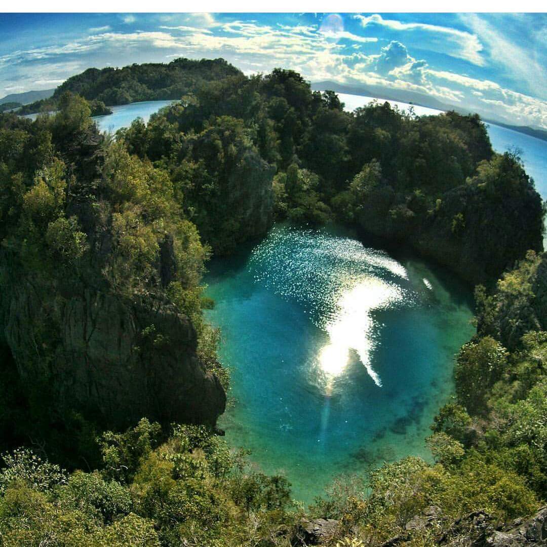 PULAU SOMBORI, Morowali, Sulawesi Tengah, - rentcar.id