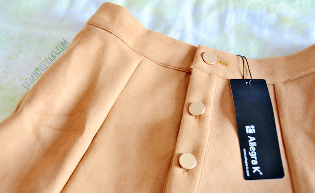 Allegra-K Fashion Review: Floral Jacket, Faux Suede Skirt + Lace Blazer Details on the tan faux suede button-down a-line skirt from Allegra-K.