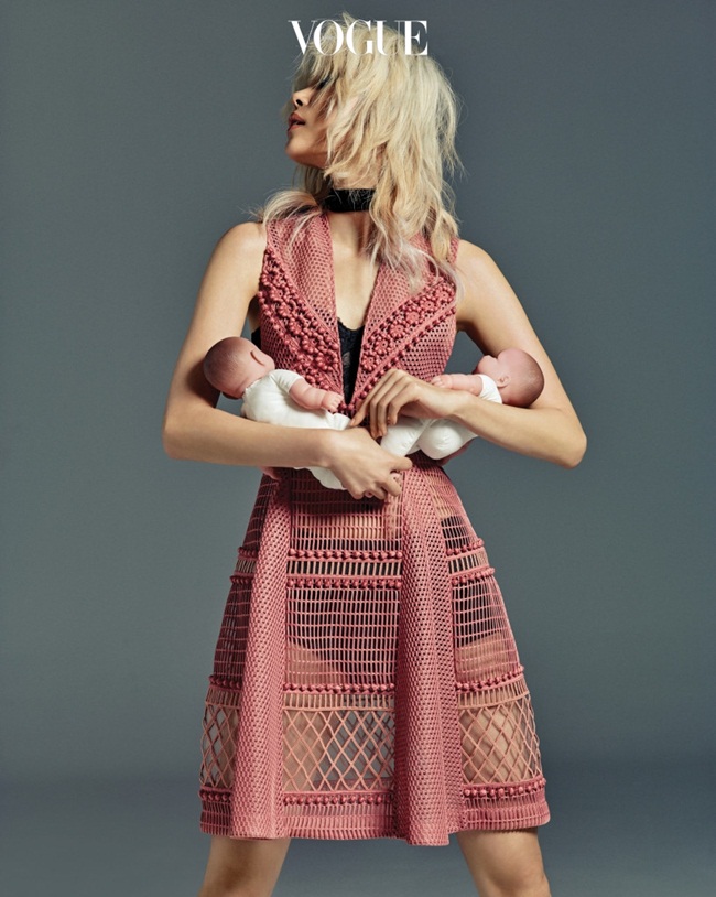 Vogue Korea March 2016, 安雅凜 Ahn Ah Reum by Zoo Young Gyun 2016 SS Burberry Pink Lace & Sport Mesh Dress Editorials