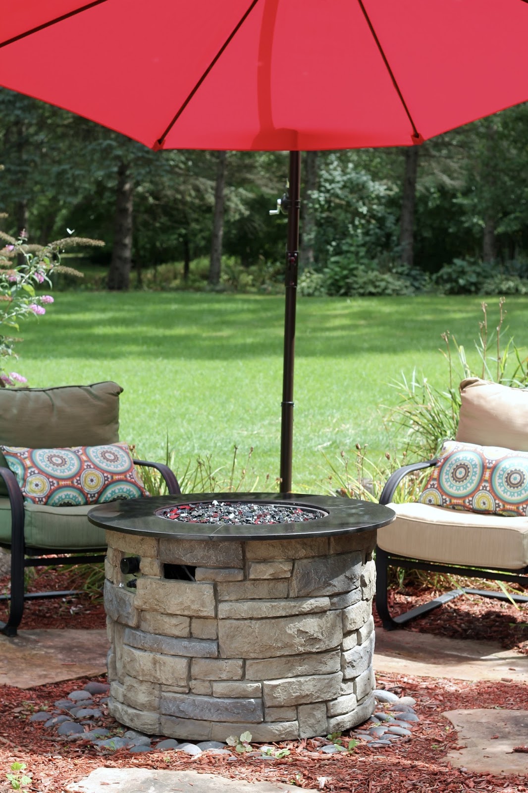 How to Have a Perfect Outdoor Game Night I do deClaire