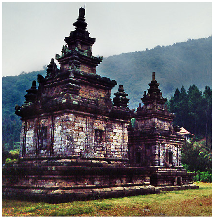 Kerajaan Hindu Tertua di Indonesia - Naga Pena Kerajaan Hindu Tertua di Indonesia - Naga Pena
