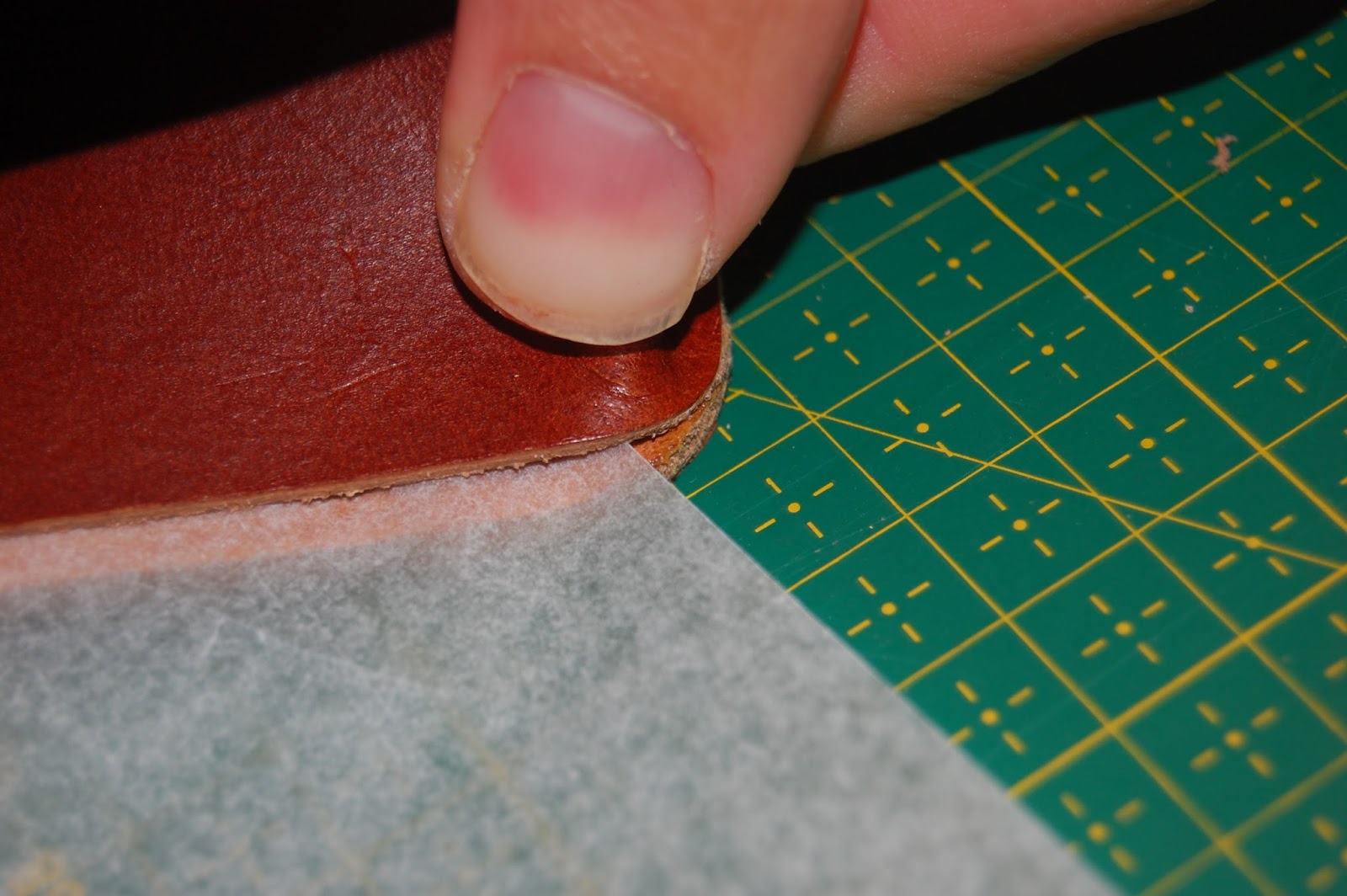Andersen leather Sewing the back piece to gusset