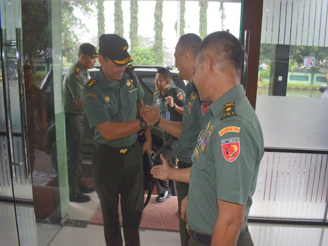 Korem Binaiya Terima Kunjungan dari Tim Wasrik Itjenad Korem Binaiya Terima Kunjungan dari Tim Wasrik Itjenad