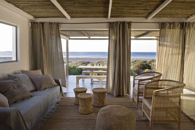 http://www.marieclaire.fr/maison/une-maison-de-vacances-face-a-la-mer,200439,1162753.asp
