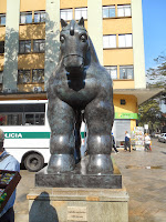 Caballo con bridas - Fernando Botero - Plaza Botero, Medellín. Fotografía: Leonardo Bernal T.