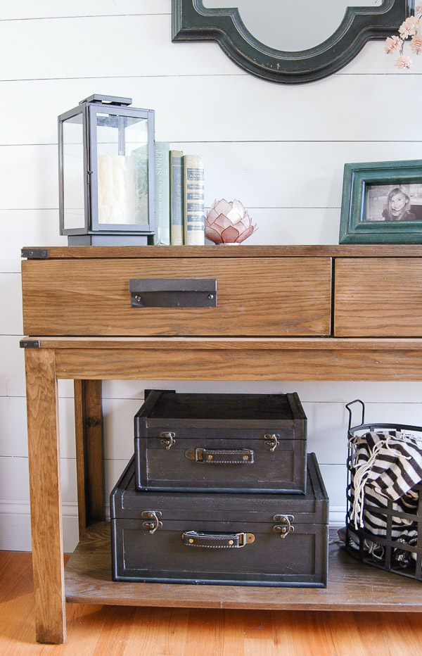 Transforming wood zebra boxes into the perfect vintage inspired storage. - Littlehouseoffour.