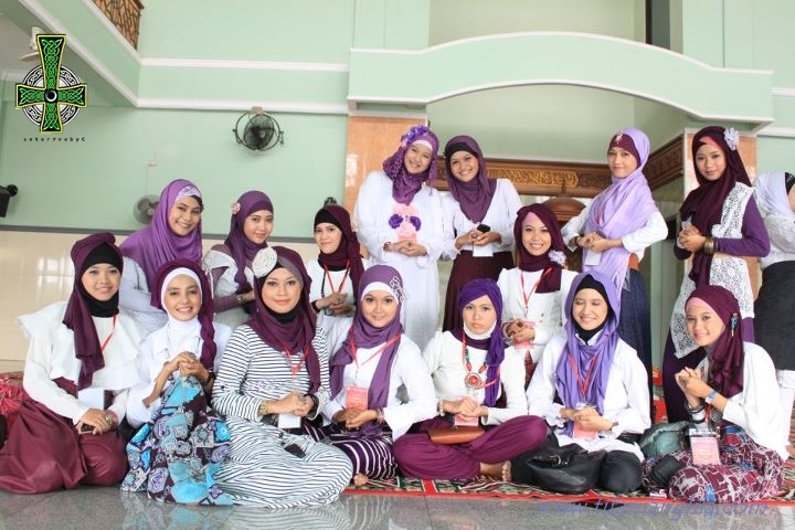 Fashion Styles Hijabers Surabaya +17 - Tifani Anglila