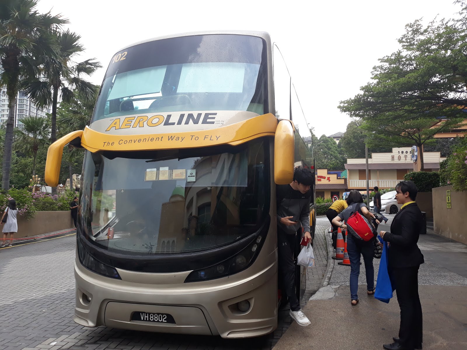 Aeroline Bus From One Utama to Singapore RaymondqoBrady Aeroline Bus From One Utama to Singapore RaymondqoBrady