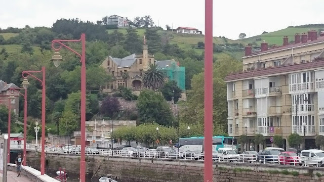 ZUMAIA.Rico pincho de chipirón