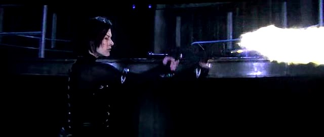 ResidentEvilRetribution.CamRip.Latino_00_58_40_00031.jpg