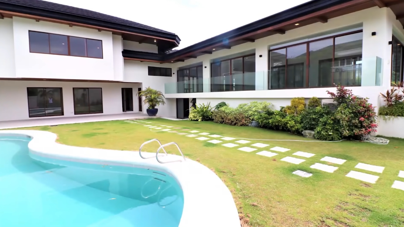 16 Photos vs. House Tour A11 || FULL TOUR! MASSIVE Ayala Alabang CORNER Brand New House and Lot for Sale - Luxury Home Video Tour 16 Photos vs. House Tour A11 || FULL TOUR! MASSIVE Ayala Alabang CORNER Brand New House and Lot for Sale - Luxury Home Video Tour