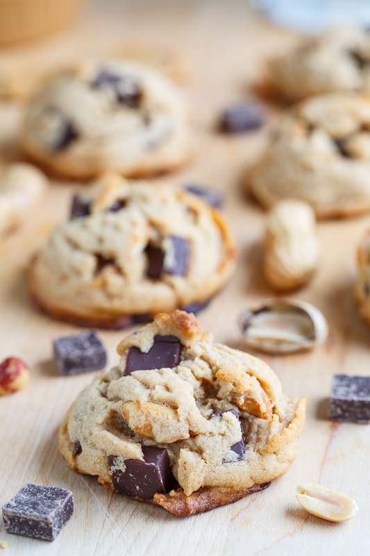 Thick and Chewy Chocolate Chunk Peanut Butter Cookies Thick and Chewy Chocolate Chunk Peanut Butter Cookies