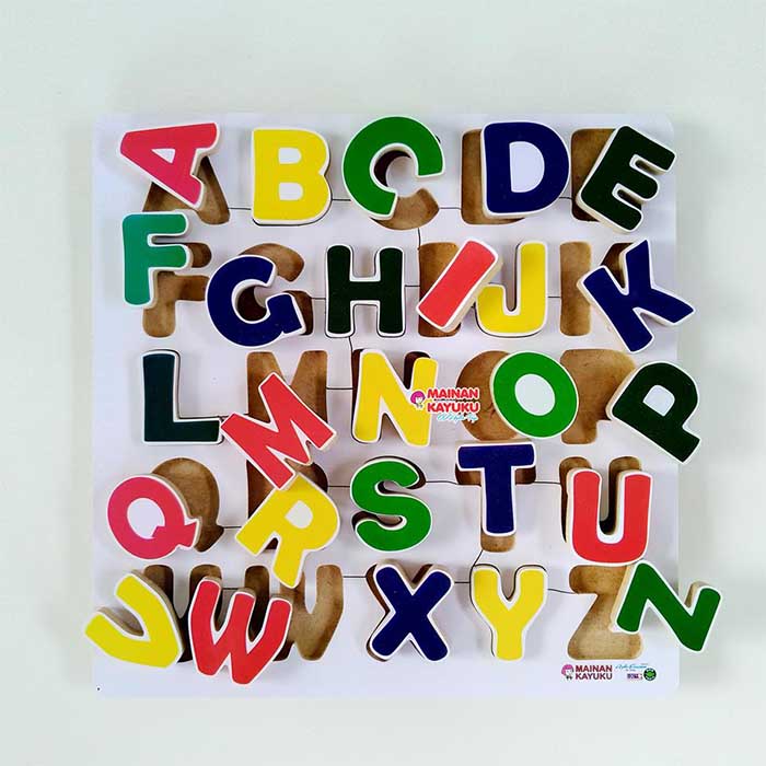 Puzzle Chunky Huruf Besar