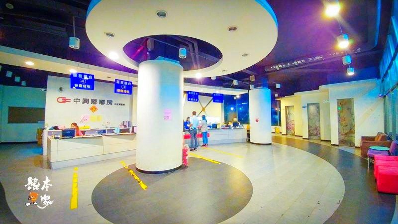 桃園機場出國免費停車方式 桃園機場出國免費停車方式|信用卡機場周邊免費停車|機場外圍停車優惠|中興嘟嘟房|五福停車場