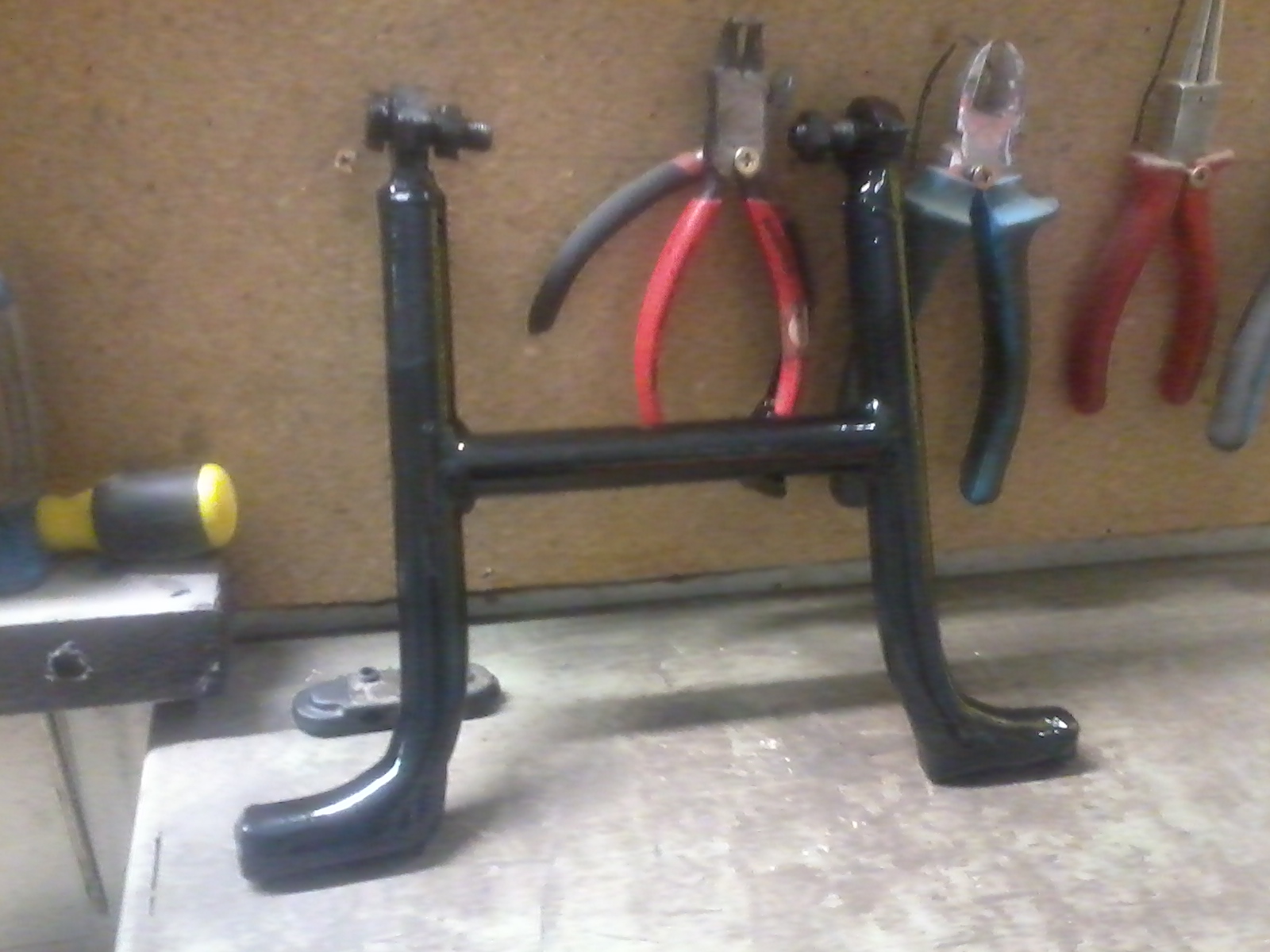 motorcycle main stand