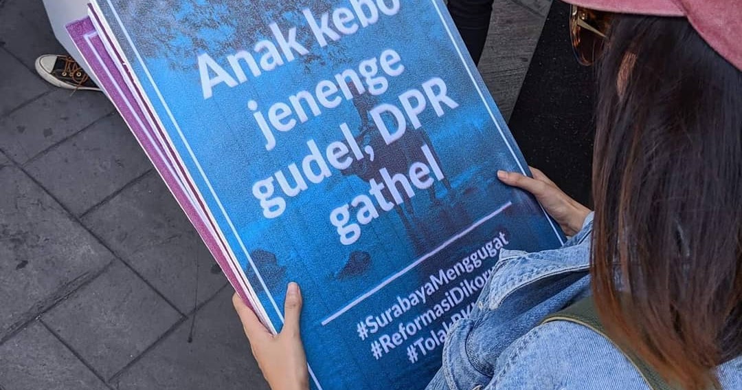 Kumpulan Poster Demo Mahasiswa Lucu - Sakmadyone.com