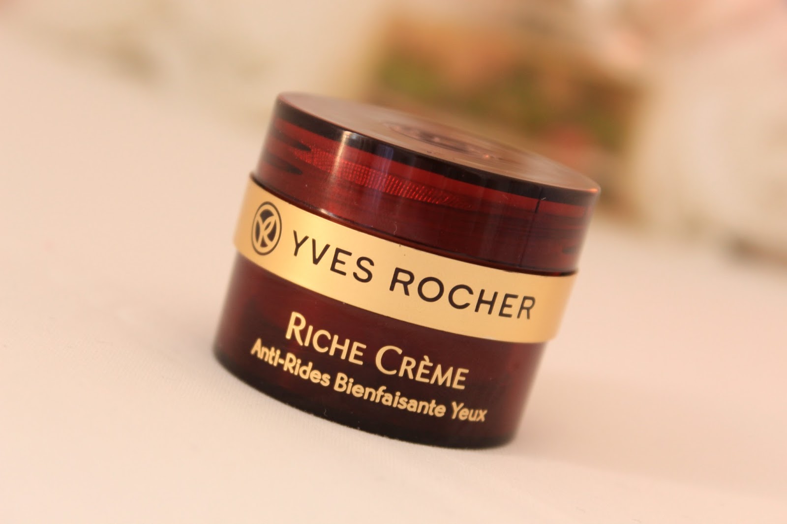 Lipgloss &amp; Lashes: Yves Rocher Riche Creme Eye Cream | Review