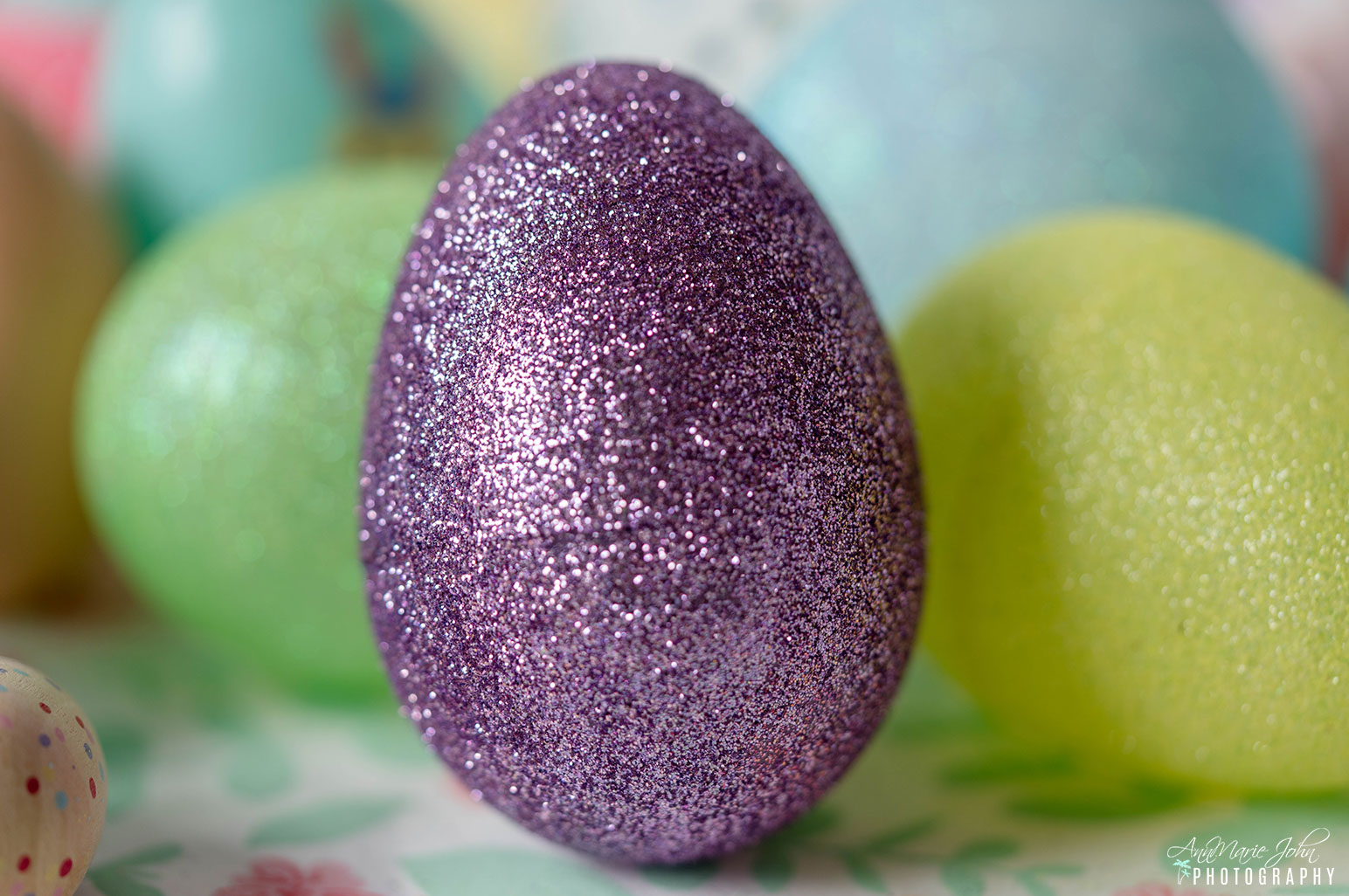 Clever Ways to Decorate Easter Eggs