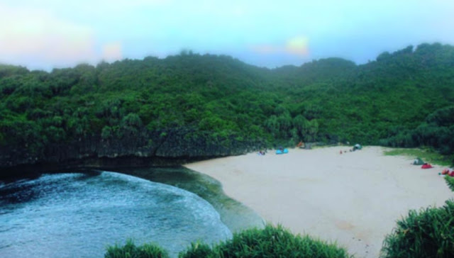 Wisata Pantai di Gunung Kidul Tersembunyi Wisata Pantai di Gunung Kidul Tersembunyi