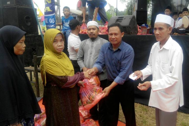 BERBAGI KEBAHAGIAAN BERSAMA YAYASAN AZKA GADING