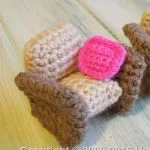 https://www.happyberry.co.uk/free-crochet-pattern/Dolls-House-Furniture---Armchair/5154/