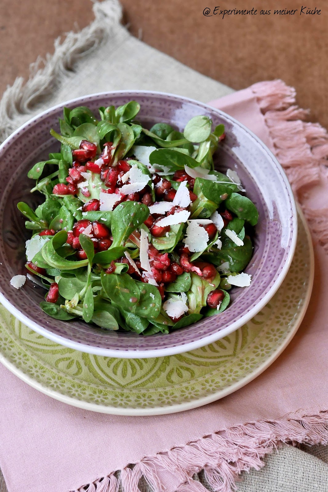 Experimente aus meiner Küche: Feldsalat mit Granatapfel-Feigen-Dressing
