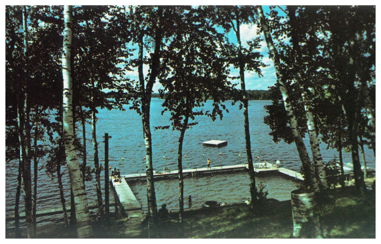 Hoffster Deerwood, Minnesota's Woodland Beach Resort c 1970